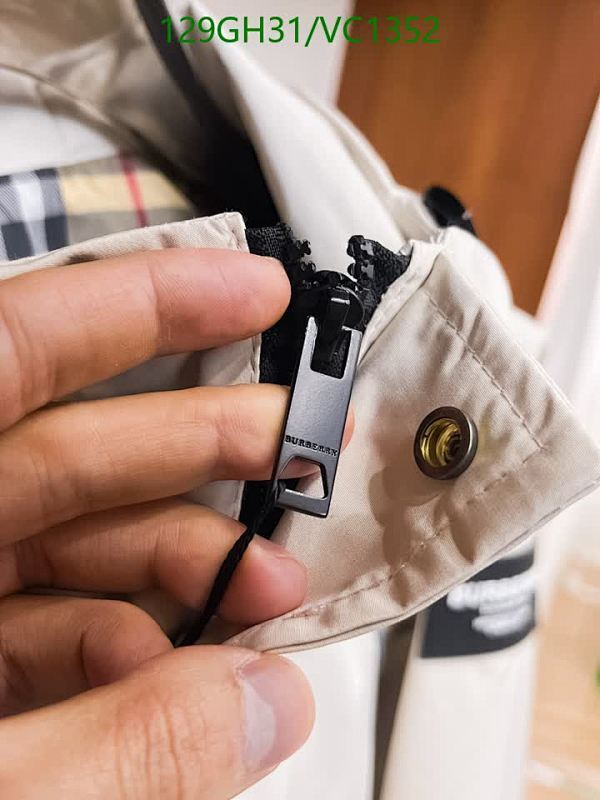 Burberry-Clothing Code: VC1352 $: 129USD