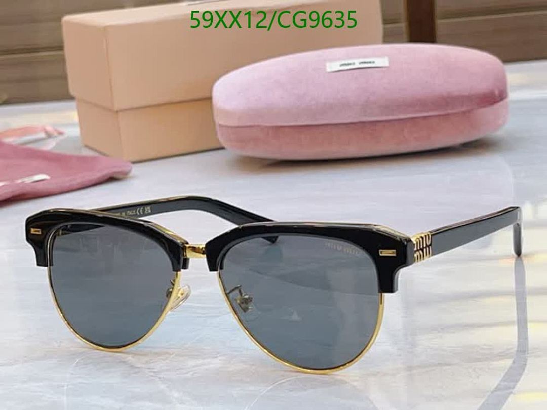 Miu Miu-Glasses Code: CG9635 $: 59USD