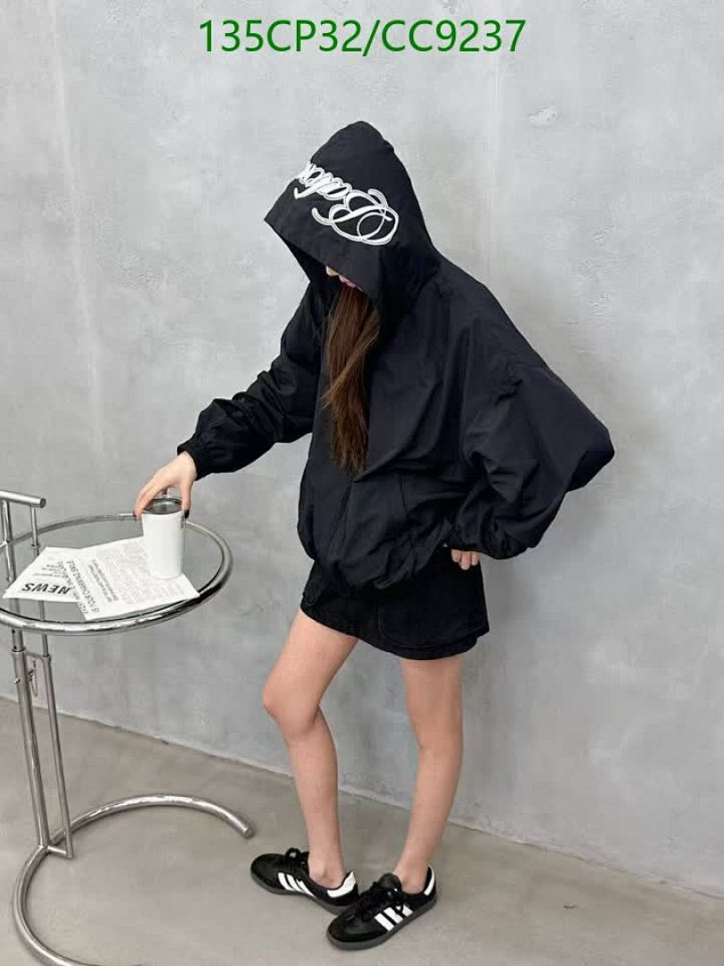 Balenciaga-Clothing Code: CC9237 $: 135USD