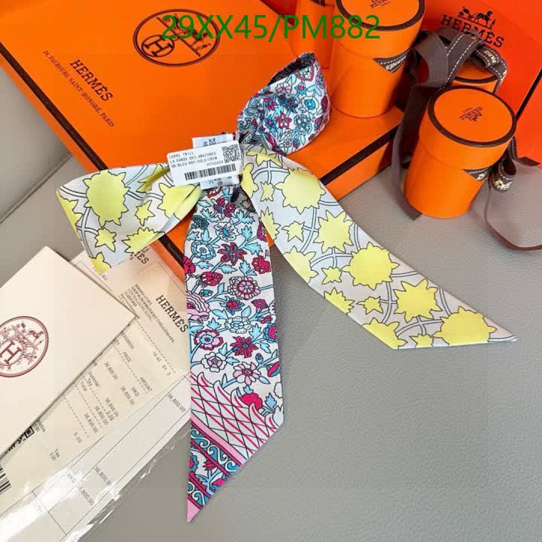 Hermes-Scarf Code: PM882 $: 29USD