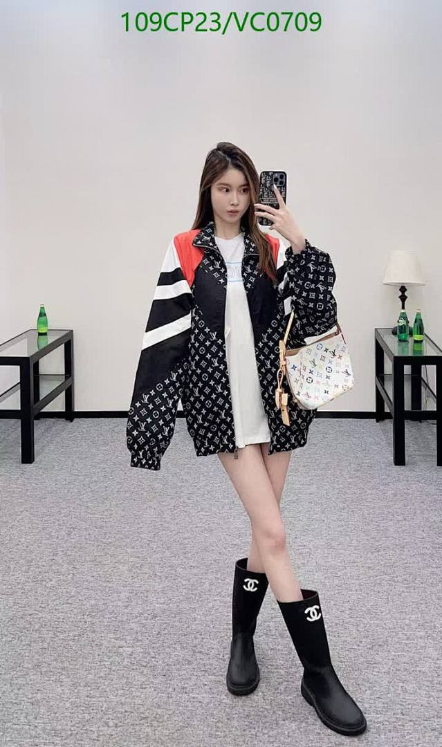 LV-Clothing Code: VC0709 $: 109USD