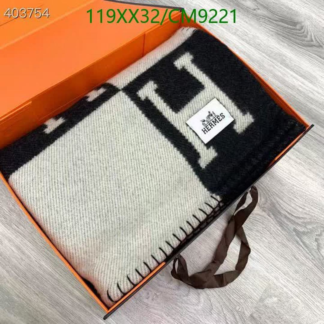 Hermes-Scarf Code: CM9221 $: 119USD