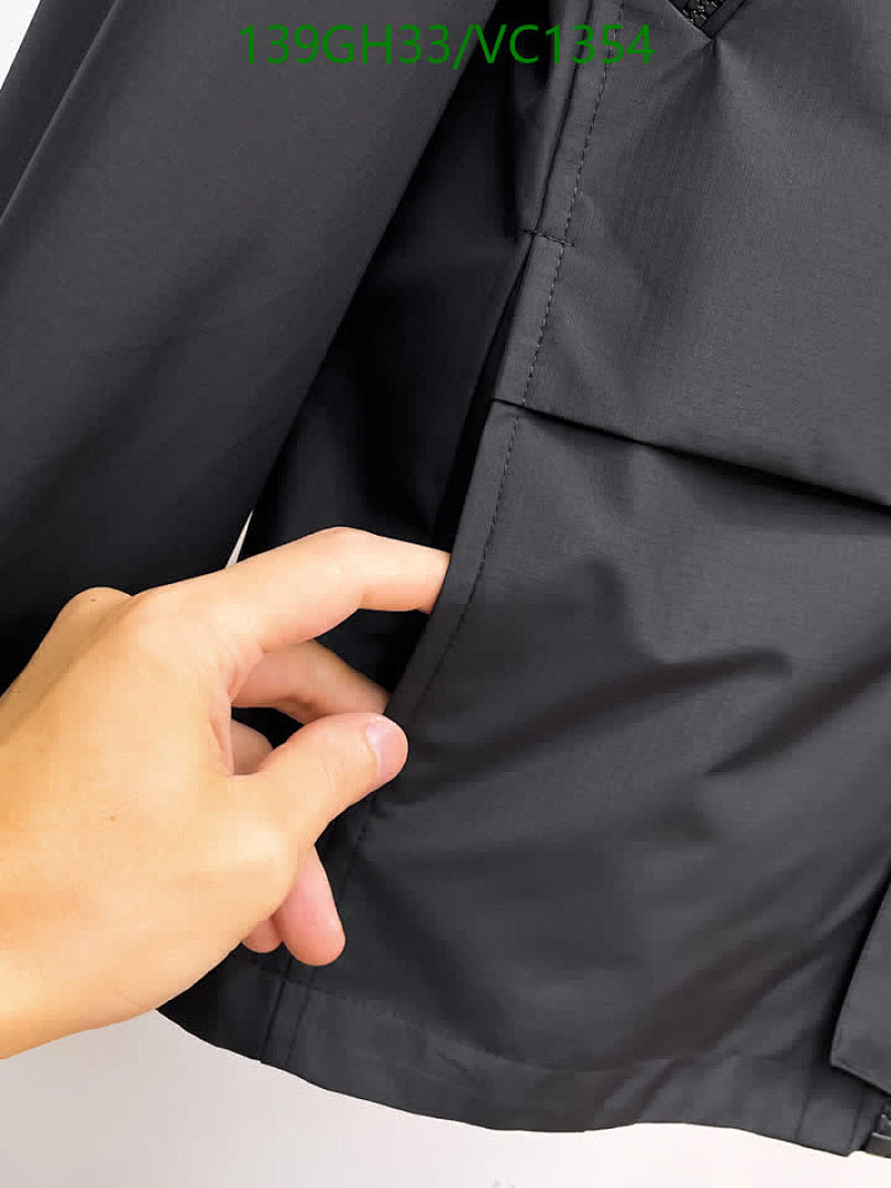 Burberry-Clothing Code: VC1354 $: 139USD