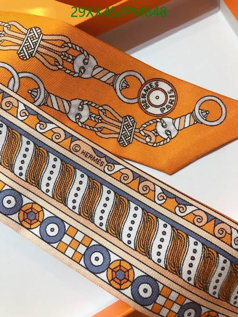 Hermes-Scarf Code: PM848 $: 29USD