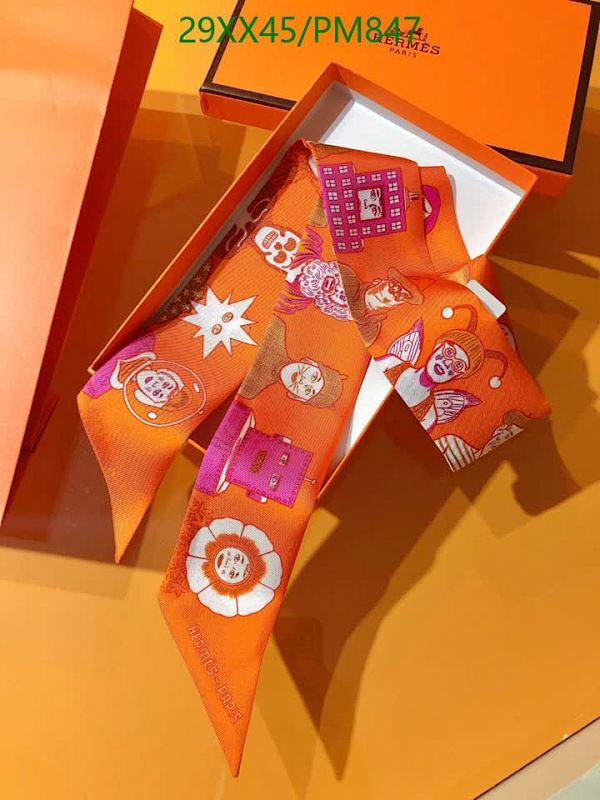 Hermes-Scarf Code: PM847 $: 29USD