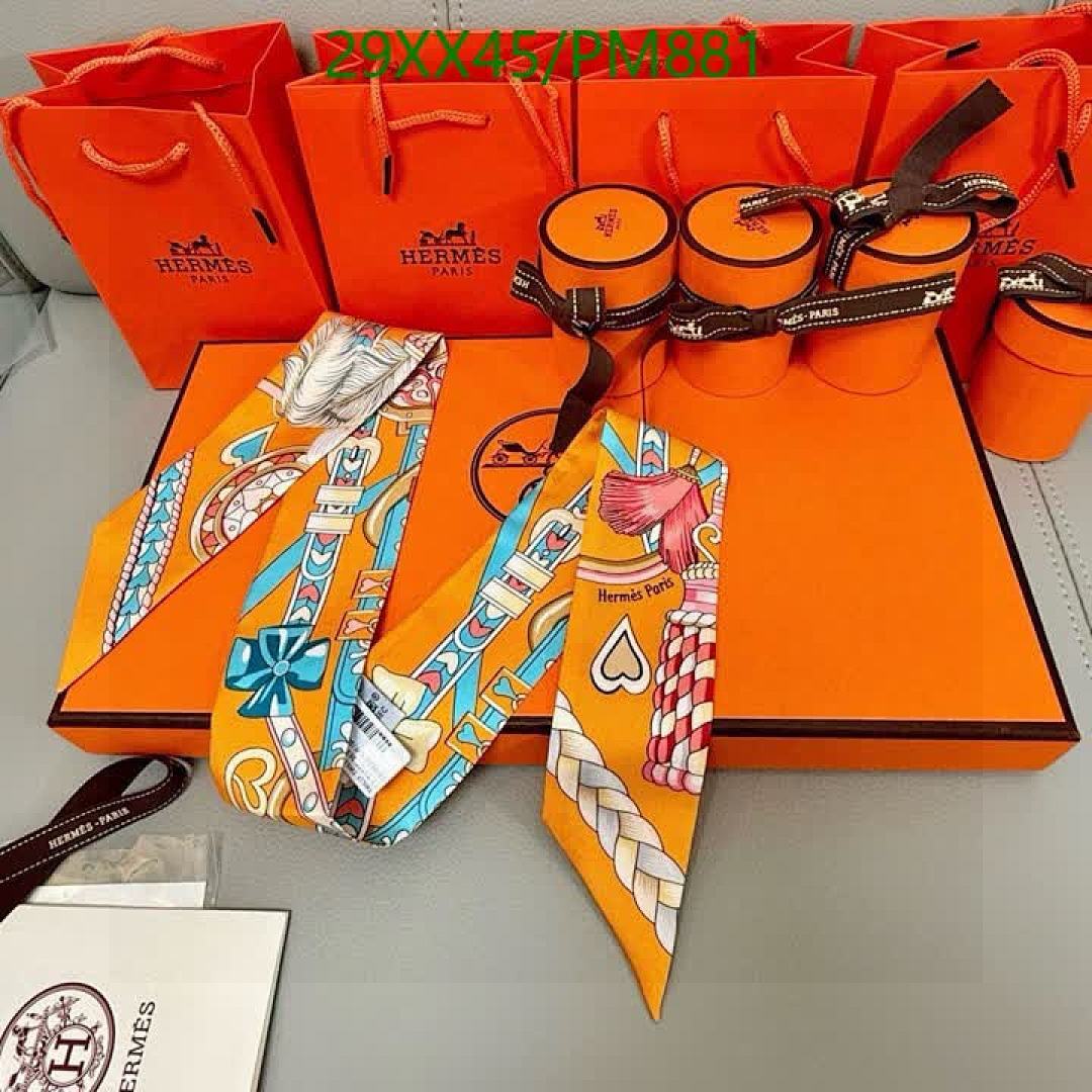 Hermes-Scarf Code: PM881 $: 29USD