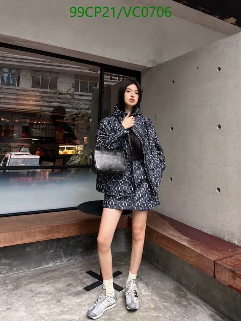 Dior-Clothing Code: VC0706 $: 99USD