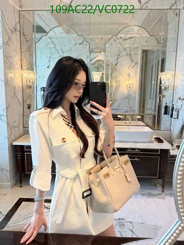 Burberry-Clothing Code: VC0722 $: 109USD