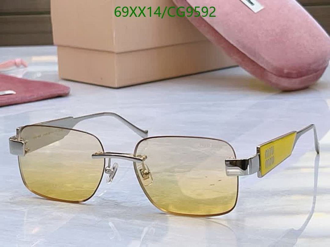Miu Miu-Glasses Code: CG9592 $: 69USD