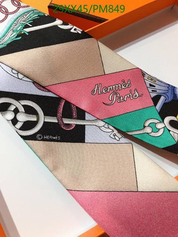 Hermes-Scarf Code: PM849 $: 29USD