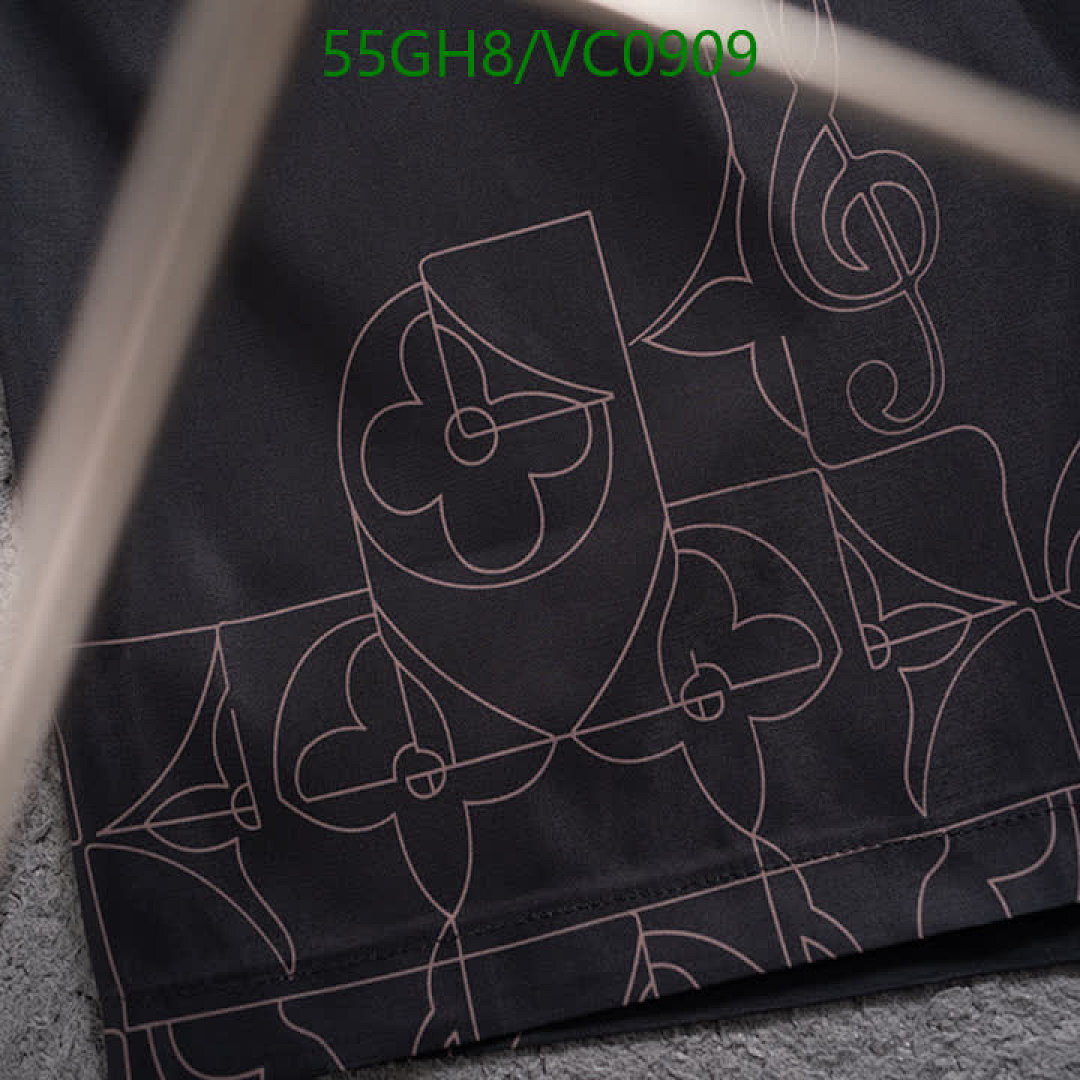 LV-Beach Shorts Code: VC0909 $: 55USD