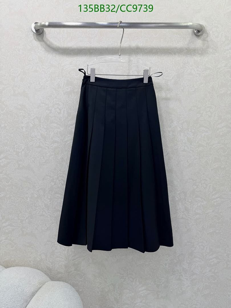 LV-Clothing Code: CC9739 $: 135USD