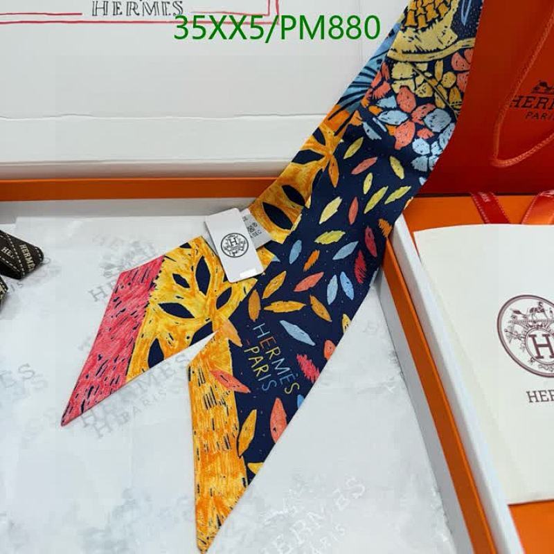 Hermes-Scarf Code: PM880 $: 35USD