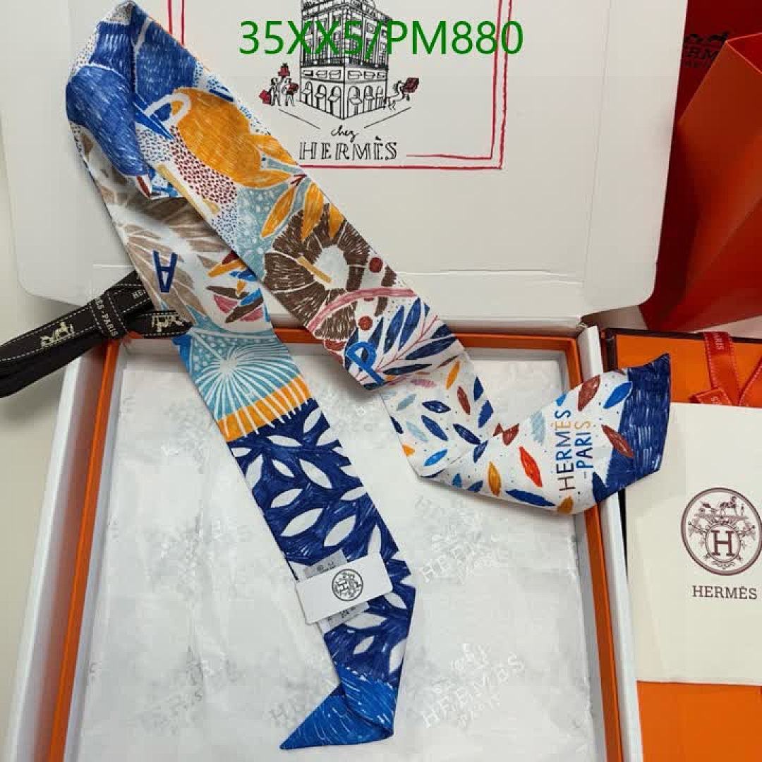 Hermes-Scarf Code: PM880 $: 35USD