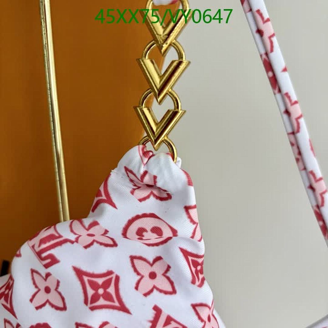 LV-Swimsuit Code: VY0647 $: 45USD