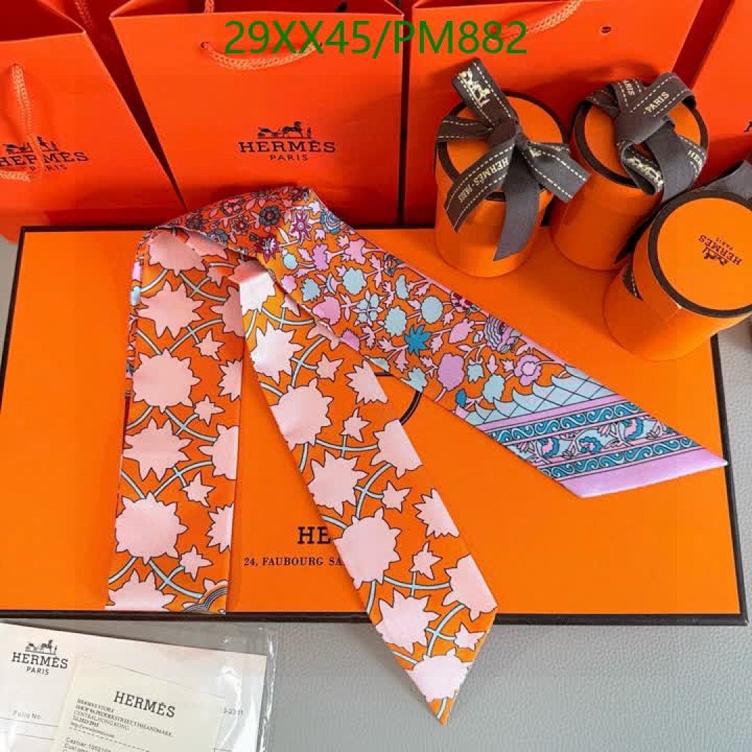 Hermes-Scarf Code: PM882 $: 29USD