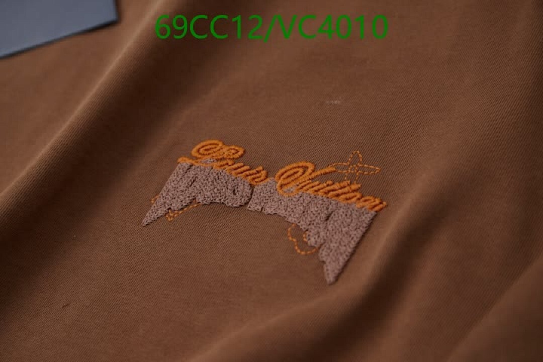 LV-Clothing Code: VC4010 $: 69USD