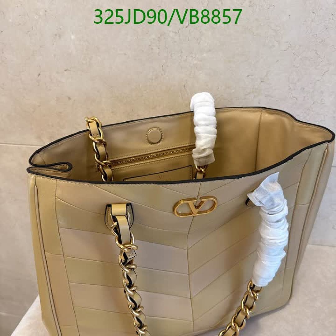 Valentino-Bag-Mirror Quality Code: VB8857 $: 325USD