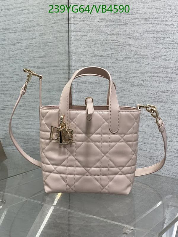 Dior-Bag-Mirror Quality Code: VB4590 $: 239USD