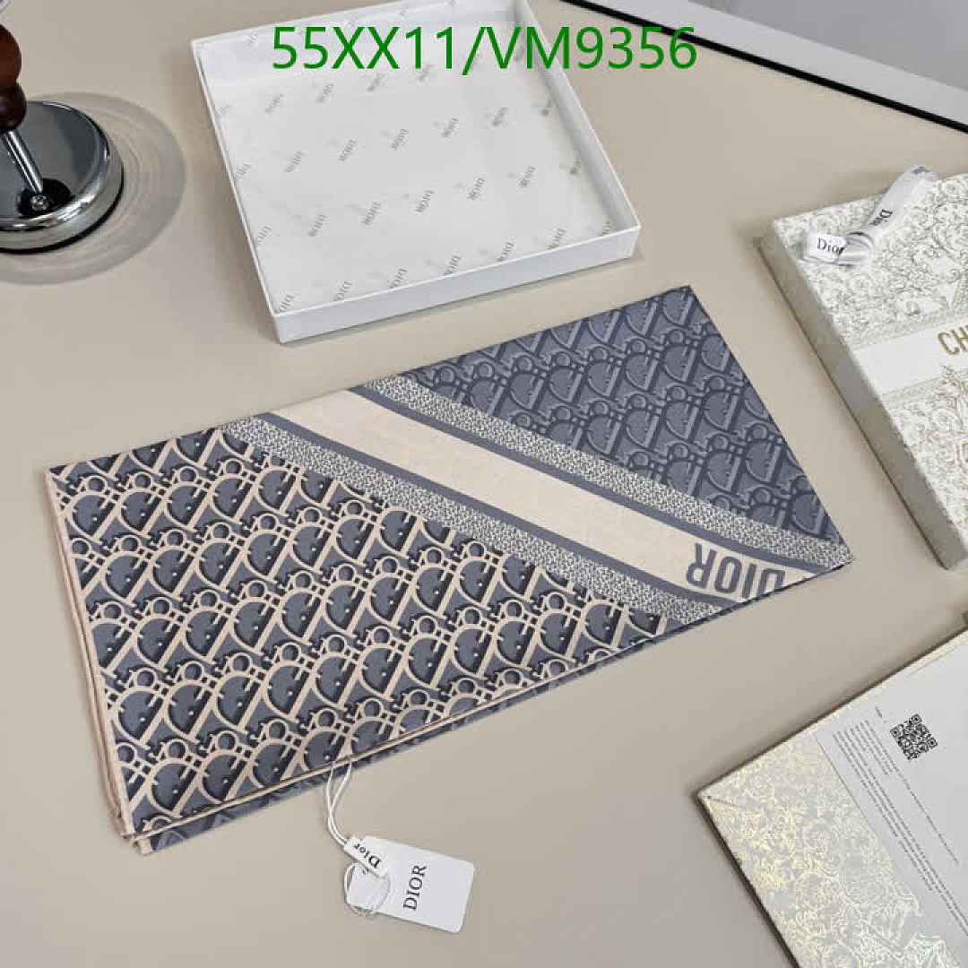 Dior-Scarf Code: VM9356 $: 55USD