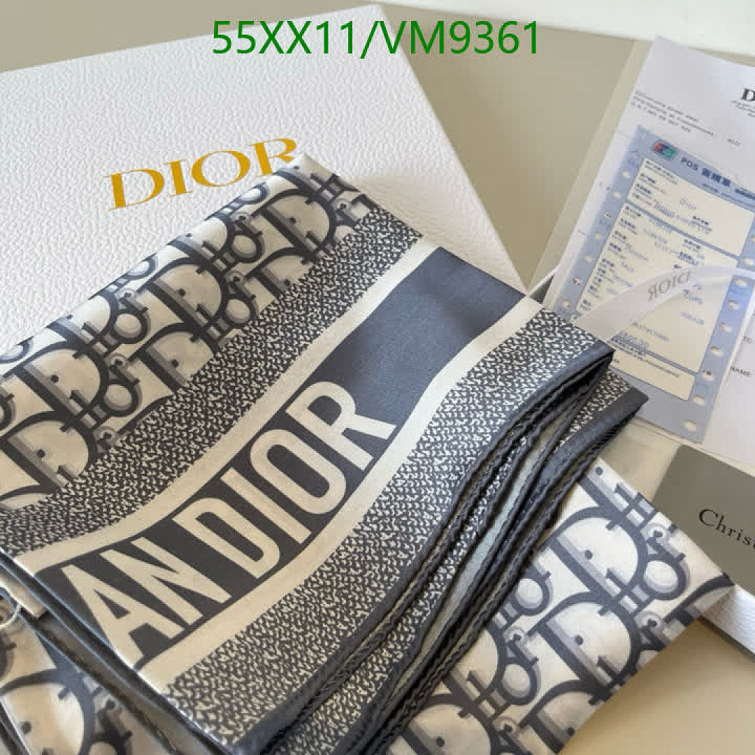 Dior-Scarf Code: VM9361 $: 55USD