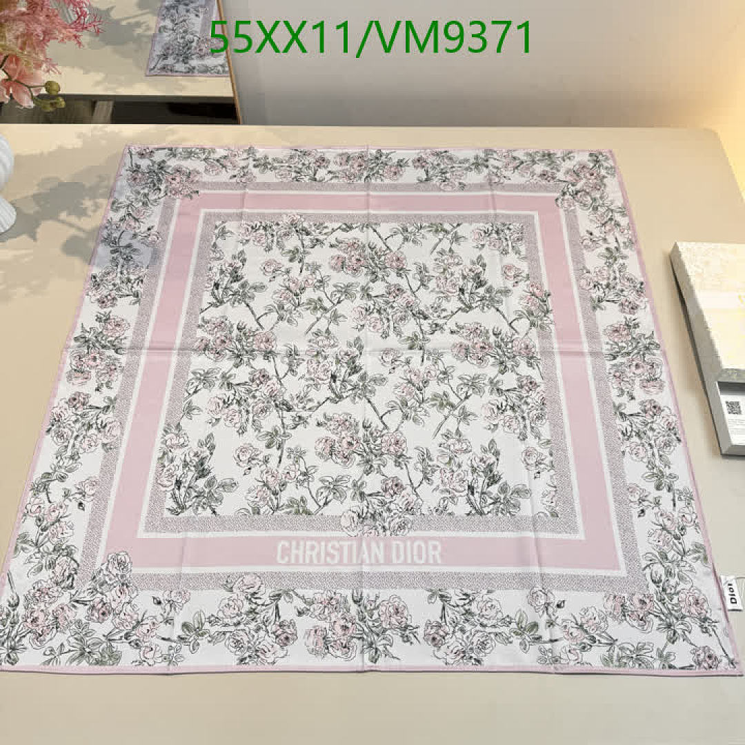 Dior-Scarf Code: VM9371 $: 55USD