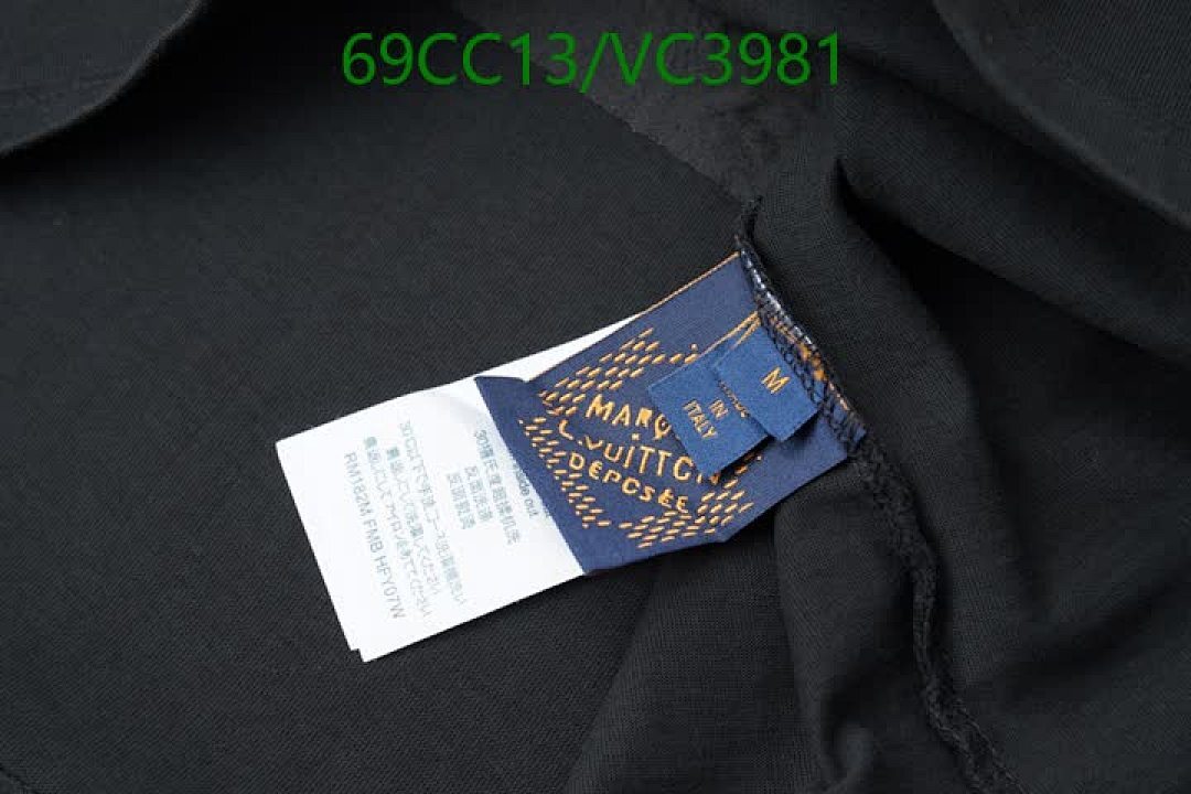 LV-Clothing Code: VC3981 $: 69USD