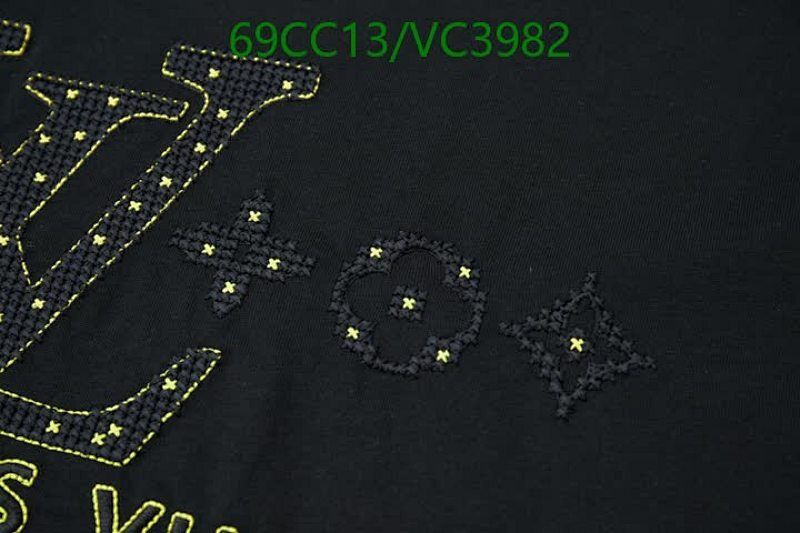 LV-Clothing Code: VC3982 $: 69USD