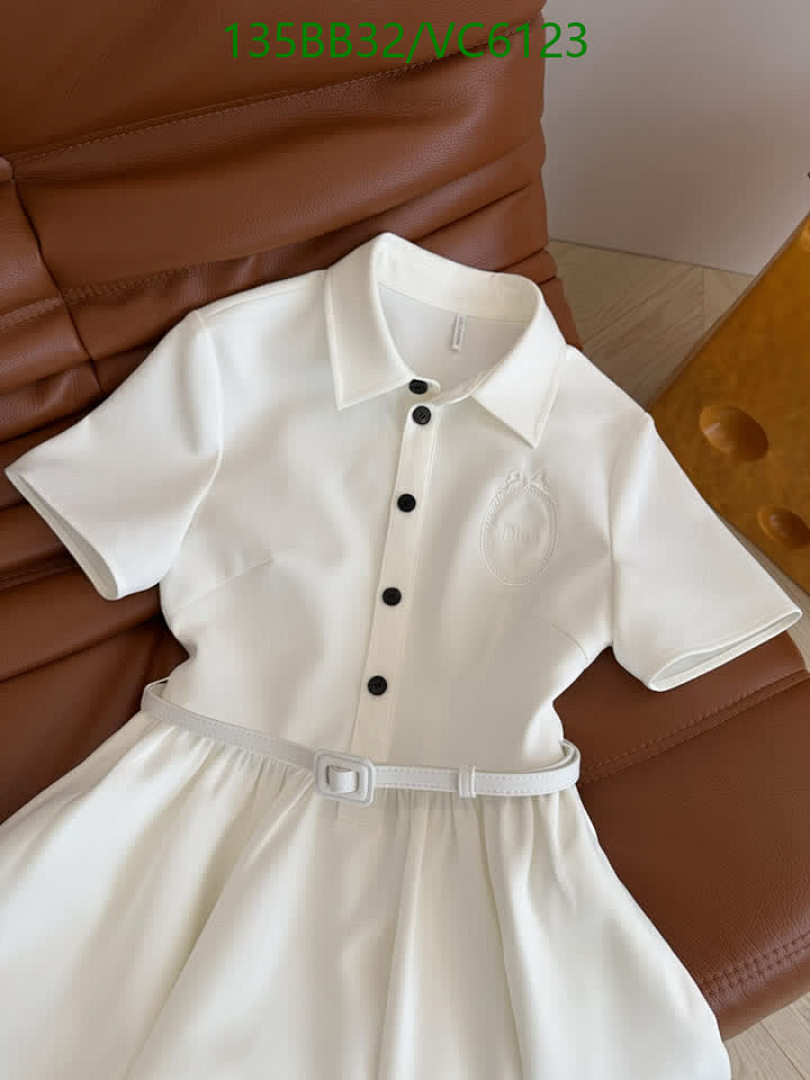 Dior-Clothing Code: VC6123 $: 135USD