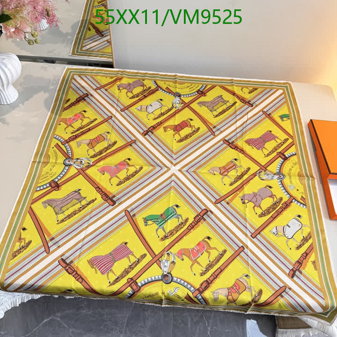 Hermes-Scarf Code: VM9525 $: 55USD