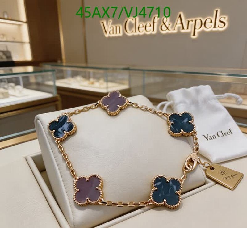Van Cleef & Arpels-Jewelry Code: VJ4710 $: 45USD