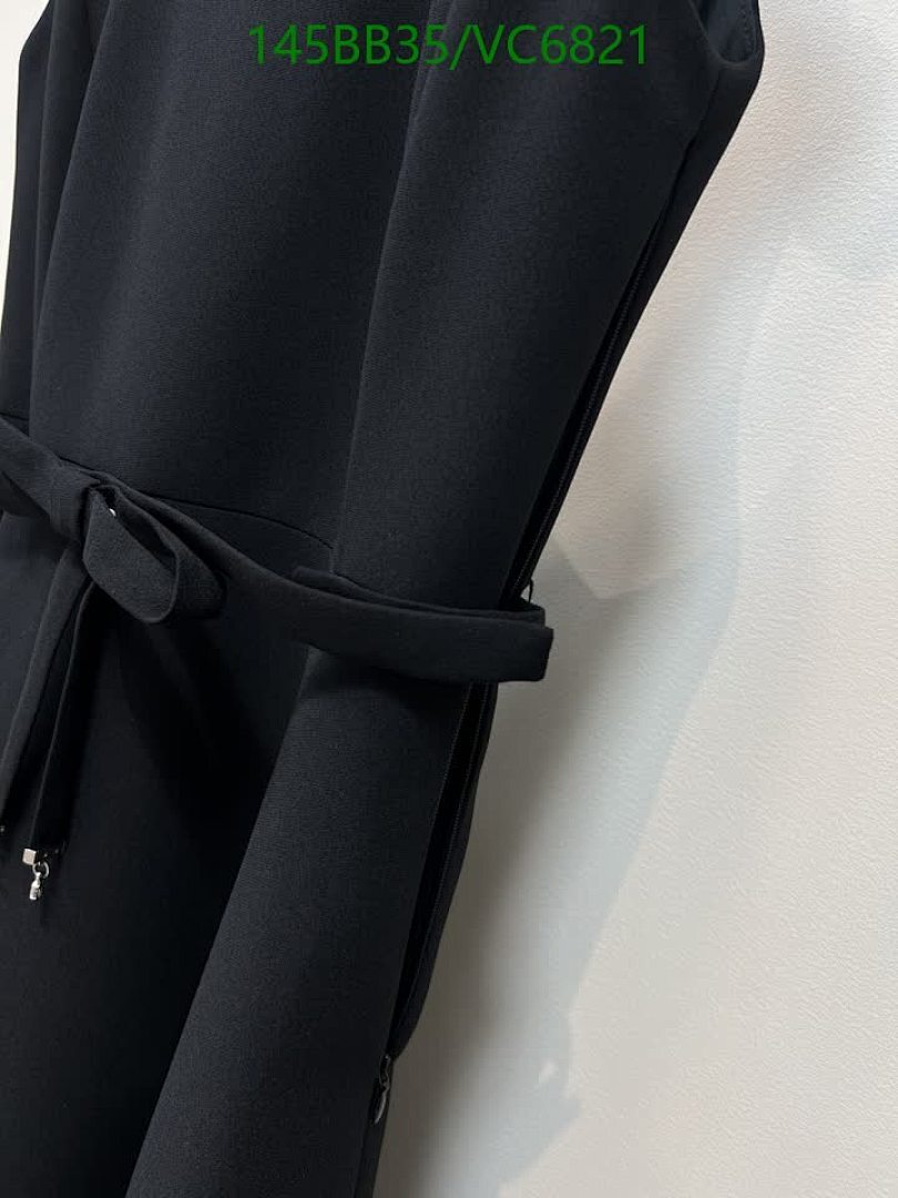 Prada-Clothing Code: VC6821 $: 145USD