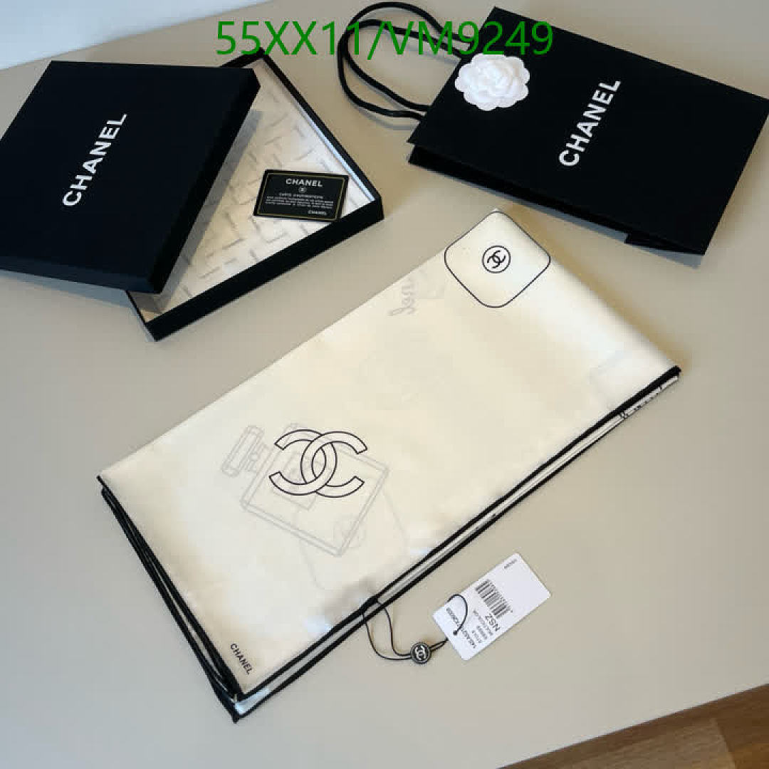 Chanel-Scarf Code: VM9249 $: 55USD