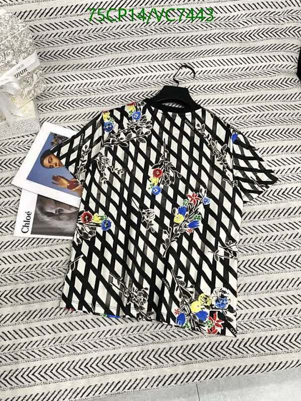 Chanel-Clothing Code: VC7443 $: 75USD