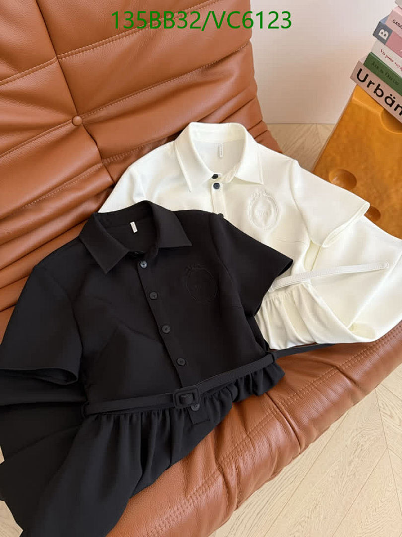 Dior-Clothing Code: VC6123 $: 135USD
