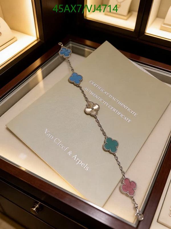 Van Cleef & Arpels-Jewelry Code: VJ4714 $: 45USD