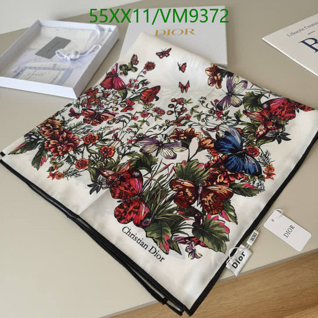 Dior-Scarf Code: VM9372 $: 55USD