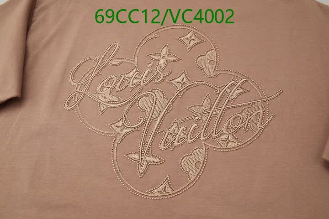 LV-Clothing Code: VC4002 $: 69USD