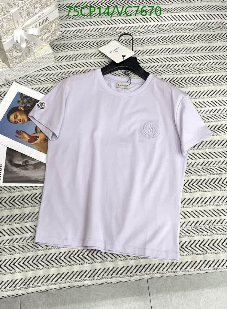 Moncler-Clothing Code: VC7670 $: 75USD