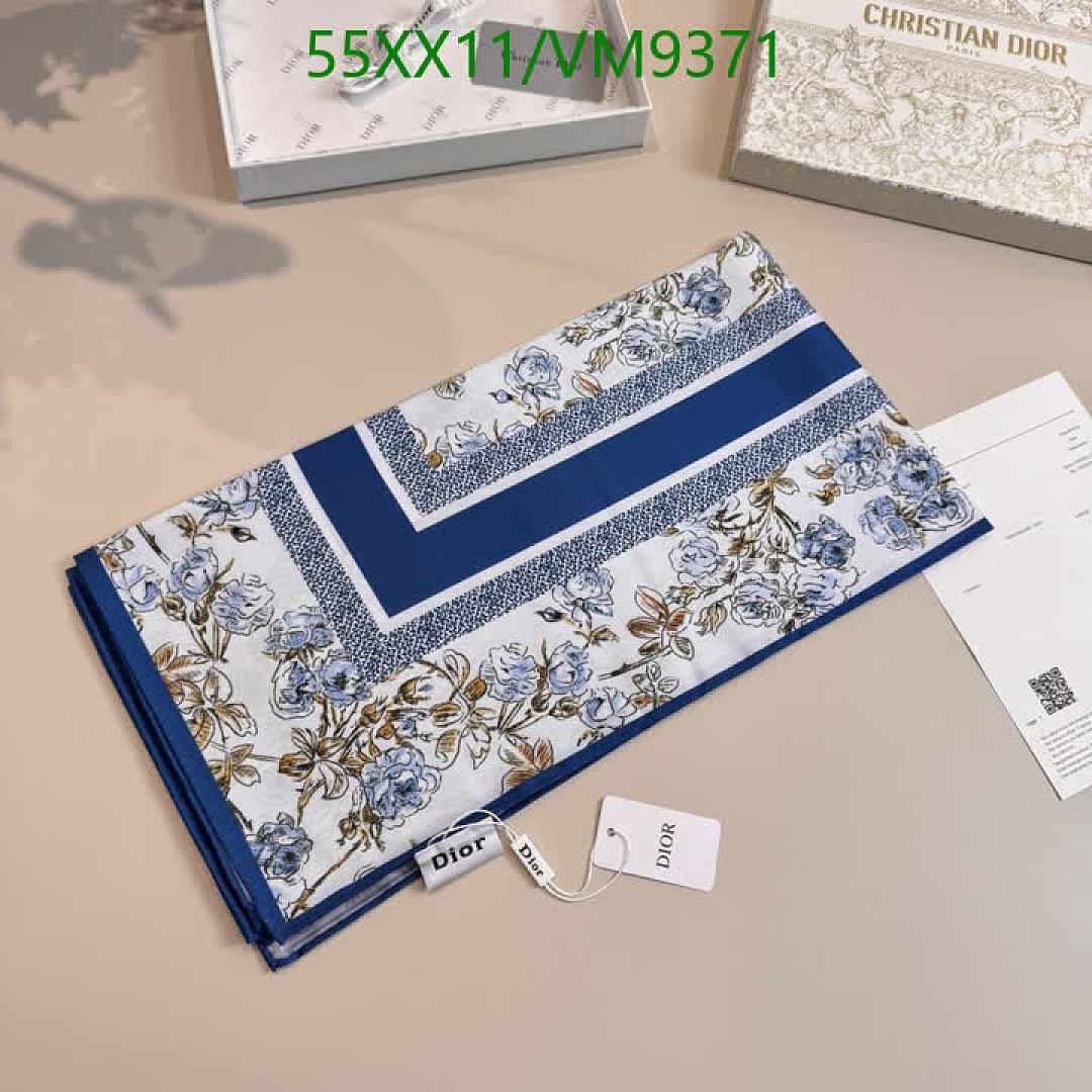 Dior-Scarf Code: VM9371 $: 55USD