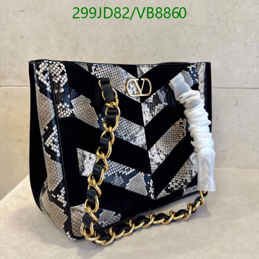 Valentino-Bag-Mirror Quality Code: VB8860 $: 299USD