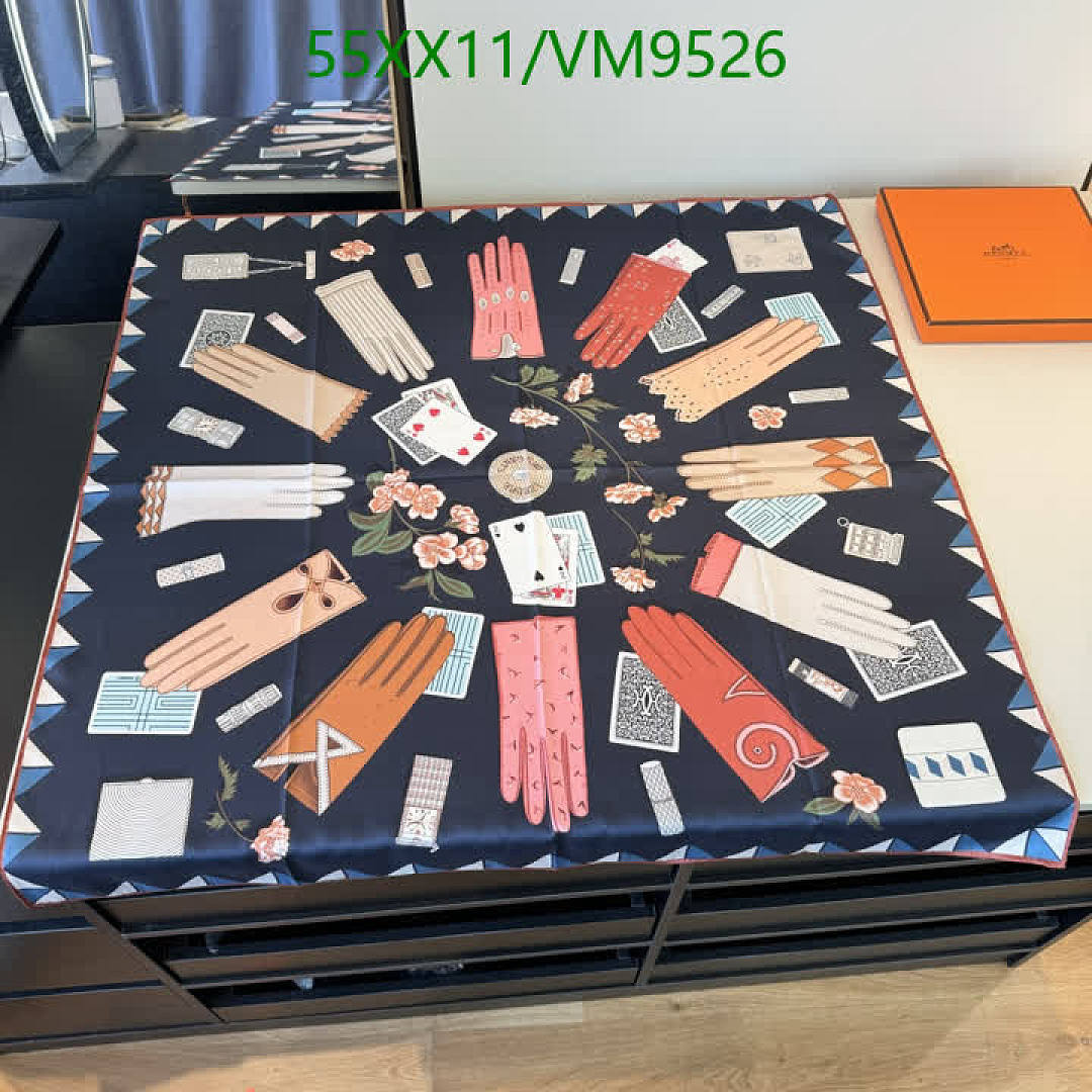 Hermes-Scarf Code: VM9526 $: 55USD