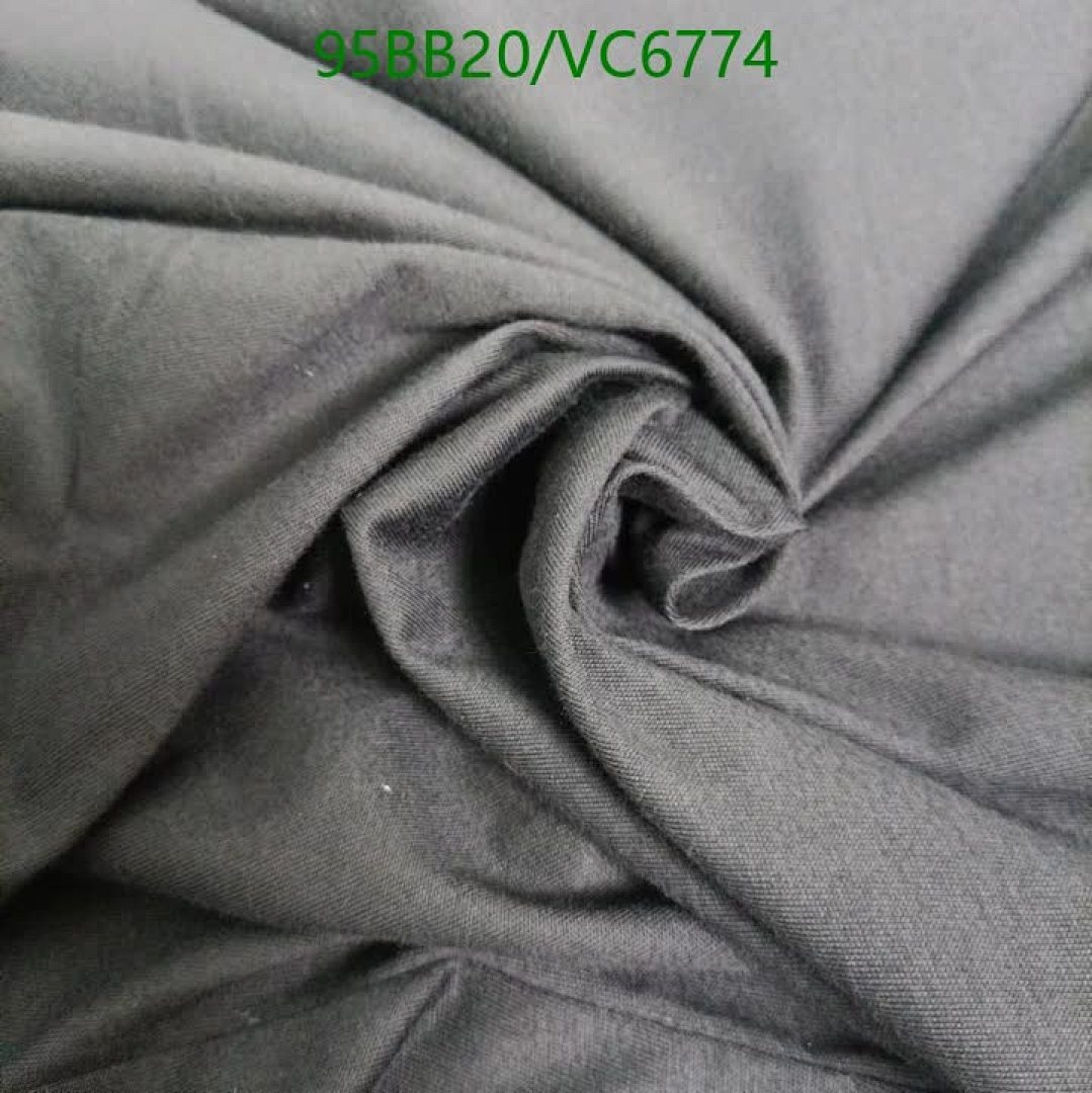 Moncler-Clothing Code: VC6774 $: 95USD