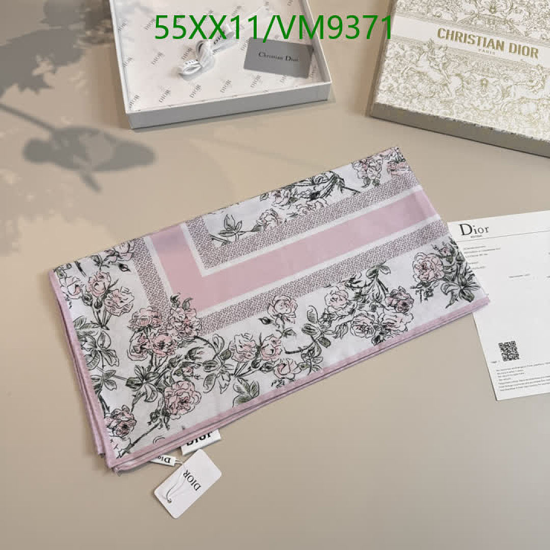 Dior-Scarf Code: VM9371 $: 55USD