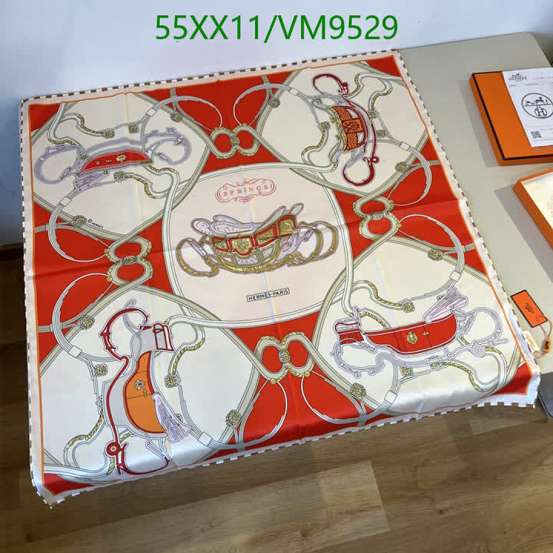 Hermes-Scarf Code: VM9529 $: 55USD