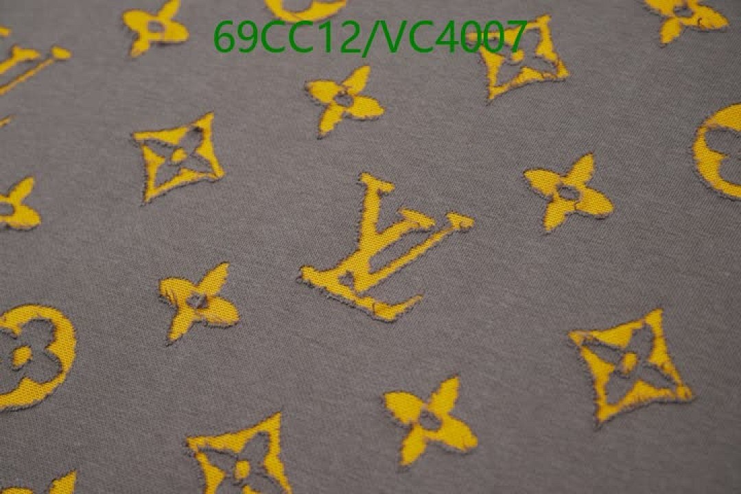 LV-Clothing Code: VC4007 $: 69USD