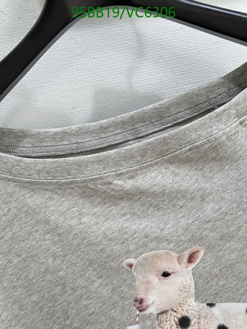 Givenchy-Clothing Code: VC6306 $: 95USD