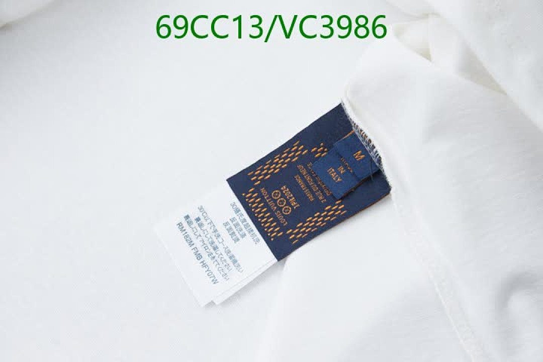 LV-Clothing Code: VC3986 $: 69USD