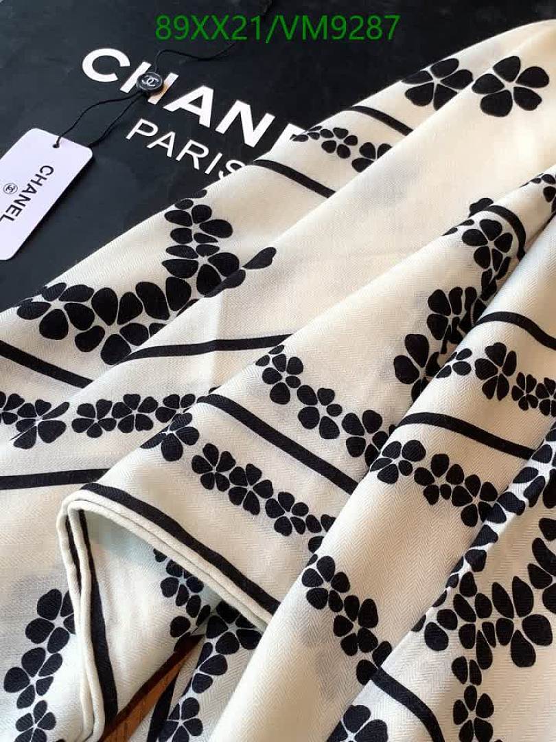 Chanel-Scarf Code: VM9287 $: 89USD