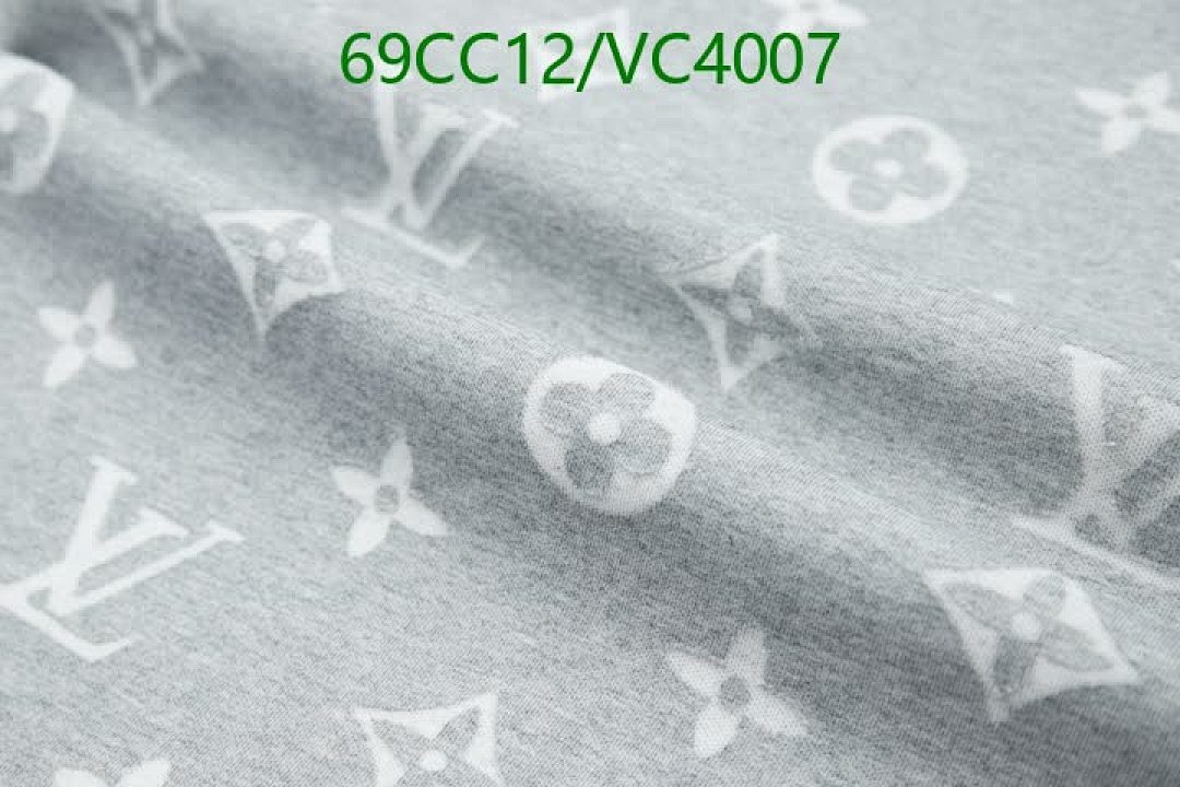 LV-Clothing Code: VC4007 $: 69USD